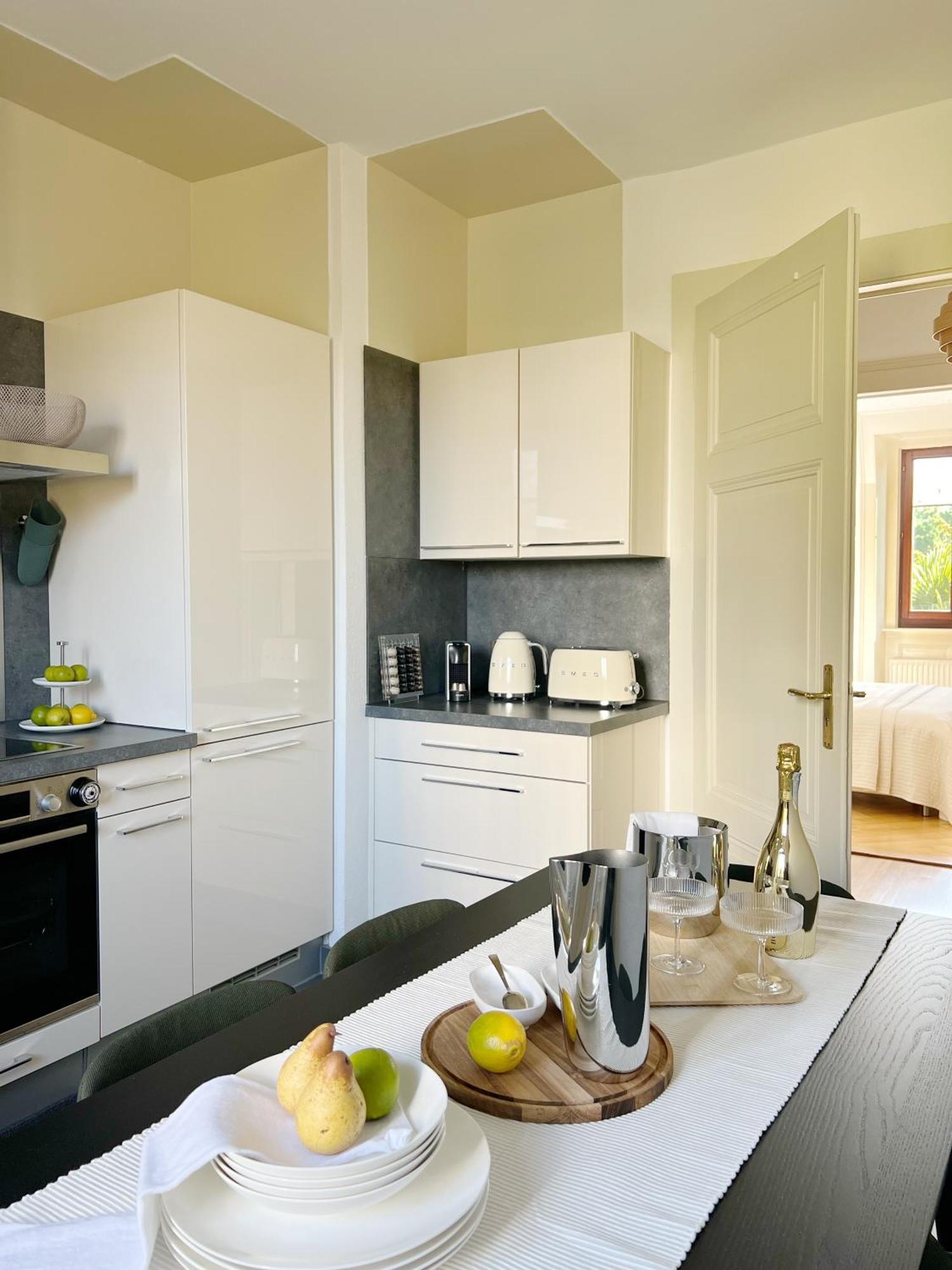Montreux Riviera Suite Waterfront 3 Bedrooms Private Parking Eksteriør billede